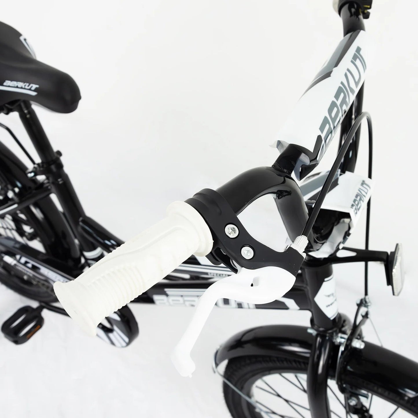 Kids Bike, 20 Inch Children Bikes for Boys Girls Age 3 - 8 Years with Training Wheels, Handbrake, Kids Bicycle of Multiple Colors - Walmarkettt.com