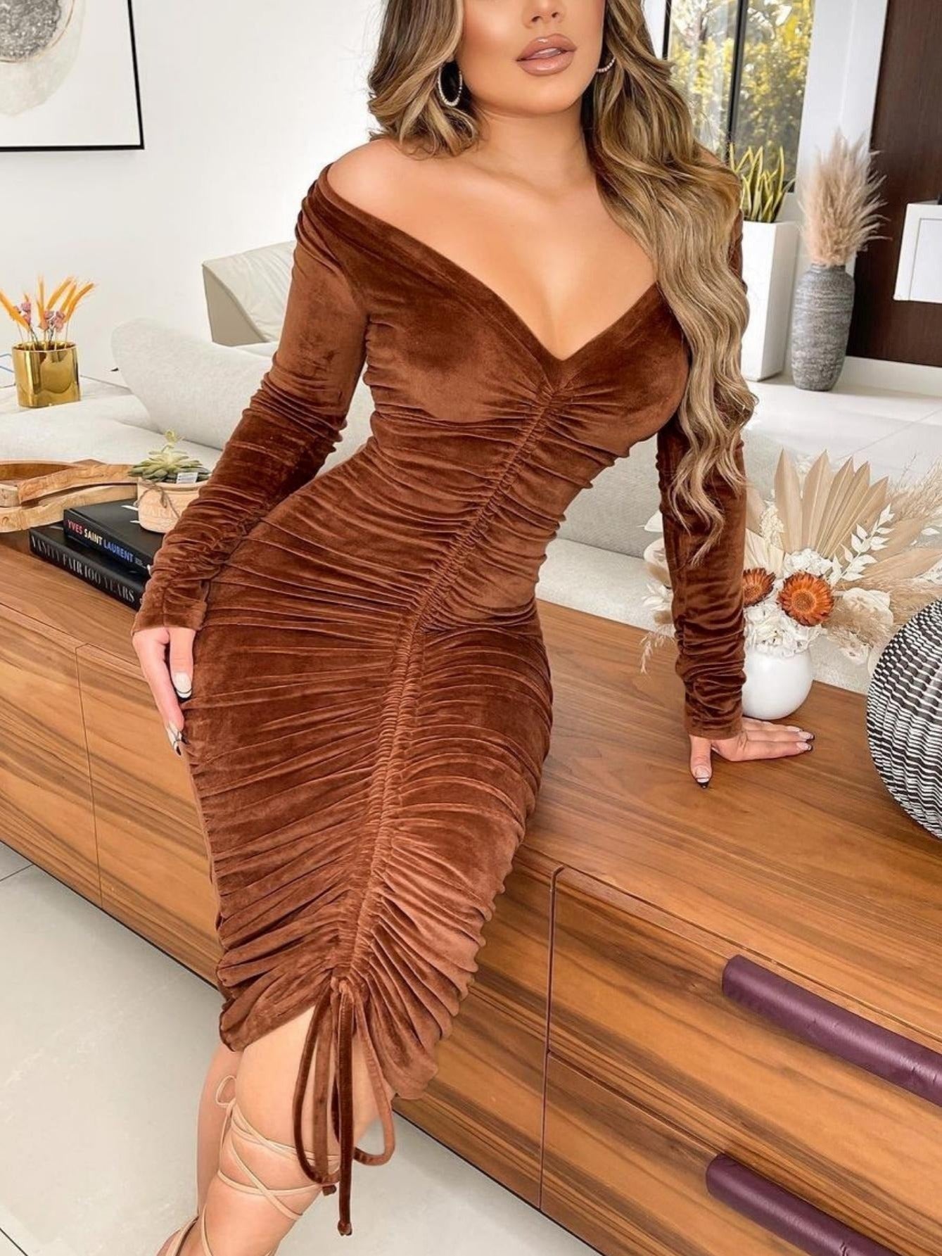 Women's Dresses V Neck Off The Shoulder Velvet Ruched Mid - length Dresses - Walmarkettt.com
