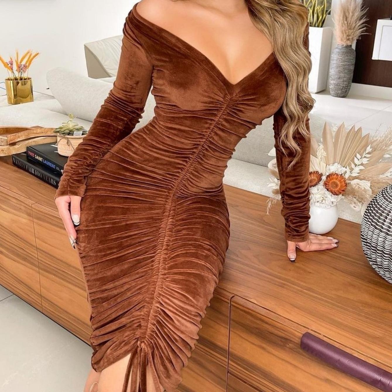 Women's Dresses V Neck Off The Shoulder Velvet Ruched Mid - length Dresses - Walmarkettt.com