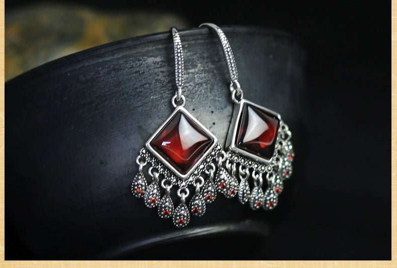 Women's Vintage Garnet Leaves New Year Earrings - Walmarkettt.com