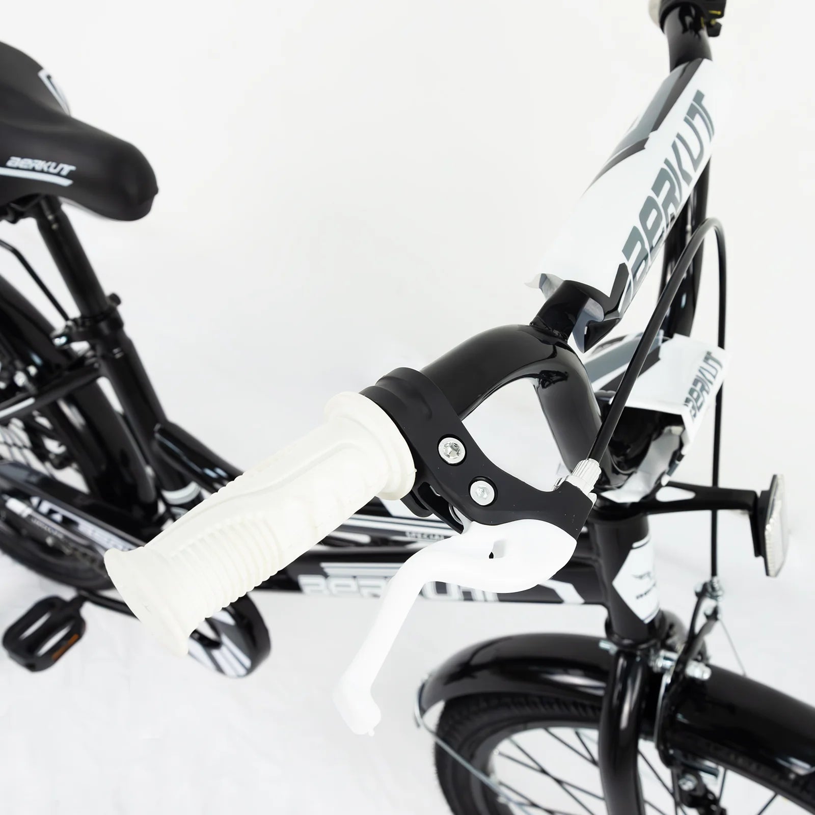 Kids Bike, 20 Inch Children Bikes for Boys Girls Age 3 - 8 Years with Training Wheels, Handbrake, Kids Bicycle of Multiple Colors - Walmarkettt.com