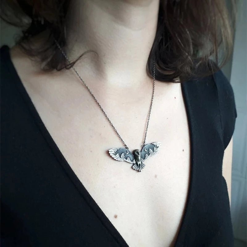 [Ladies Jewelry Gift Art Necklace] Vintage Silvery Owl Pendant Necklace Witch Moon Phase Art Necklace Ladies Animal Totem Necklace Jewelry Gift - Walmarkettt.com